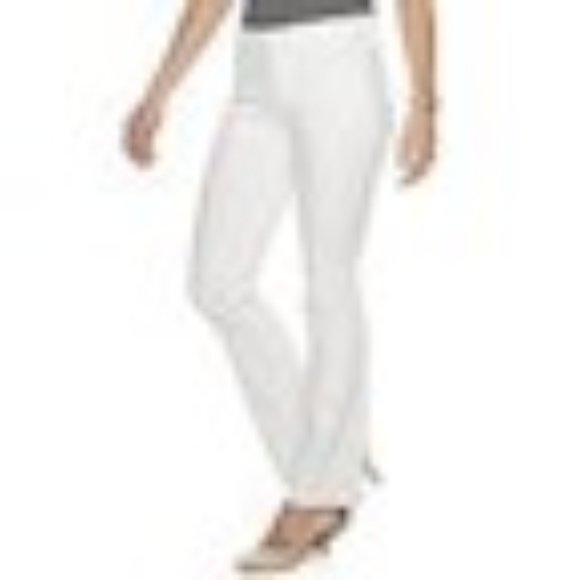 💄NWT Women's Apt. 9® Tummy Control Midrise Bootcut Jeans - Picture 2 of 10